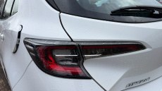 Toyota Corolla 1.8 VVT-i Hybrid Icon Tech 5dr CVT Hybrid Hatchback